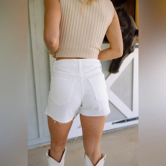 ✨NWT JBD White Denim Distressed Shorts Size M - Picture 2 of 13